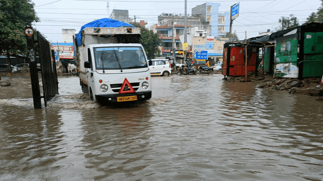 delhi ncr weather update today Waterlogging caused traffic jam after rain