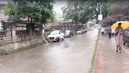 Himachal Weather: imd alert for heavy rain in isolated places of state, risk of flood in five districts