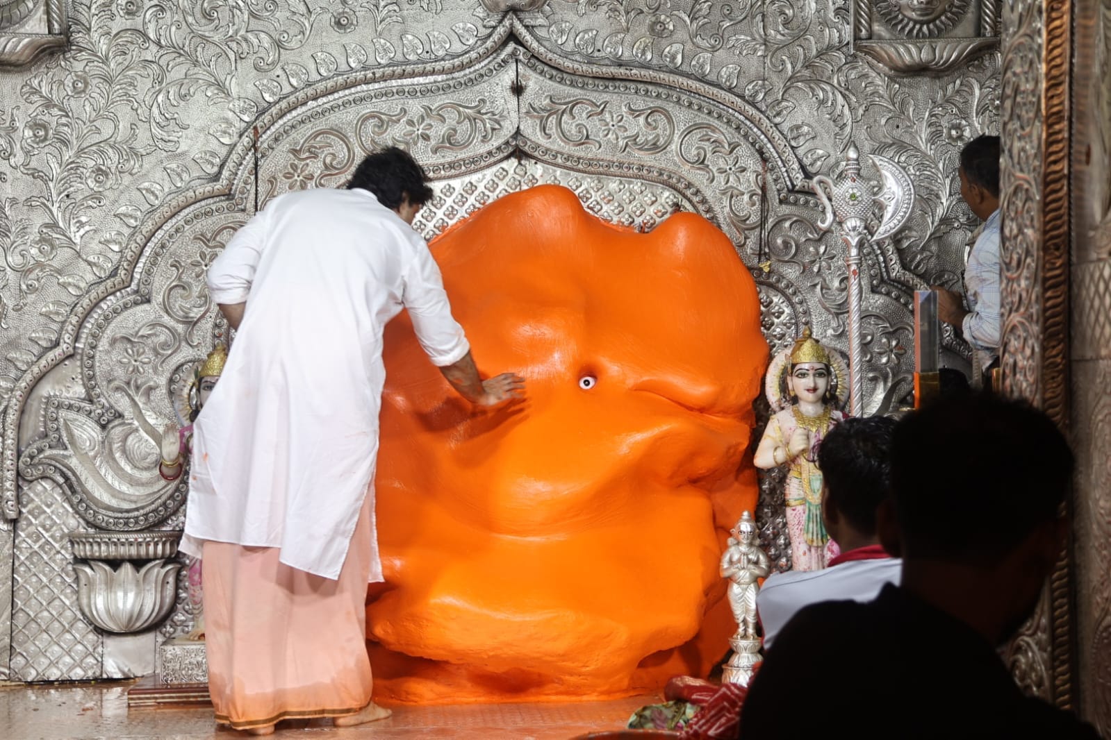 Indore: Khajrana Ganesha will wear gold jewelery worth three crores, will be offered 1.25 lakh modaks
