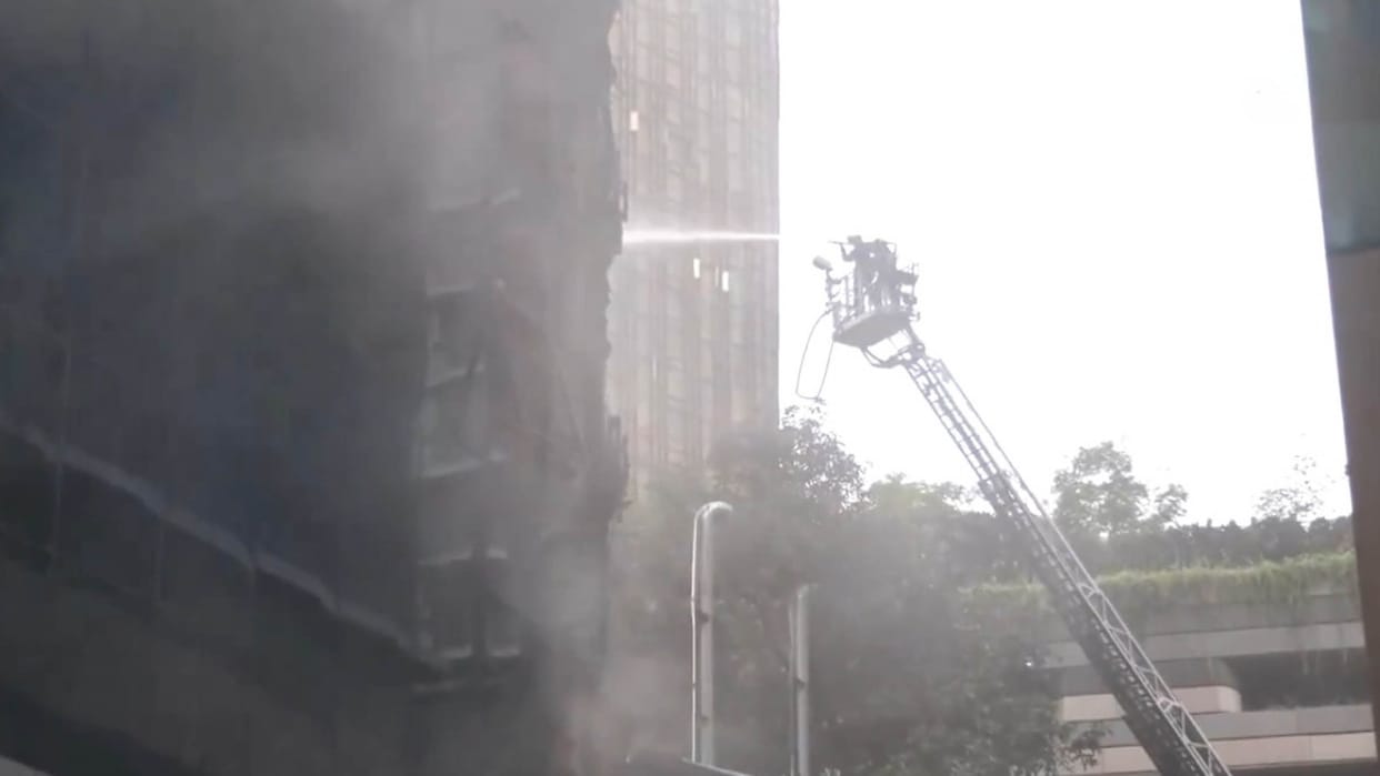 Maharashtra Massive Fire Breakout At TImes Tower Building in Lower Parel West Mumbai Firefighter Arrives
