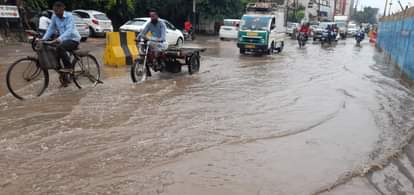 मेरठ में बारिश के बाद जलभराव