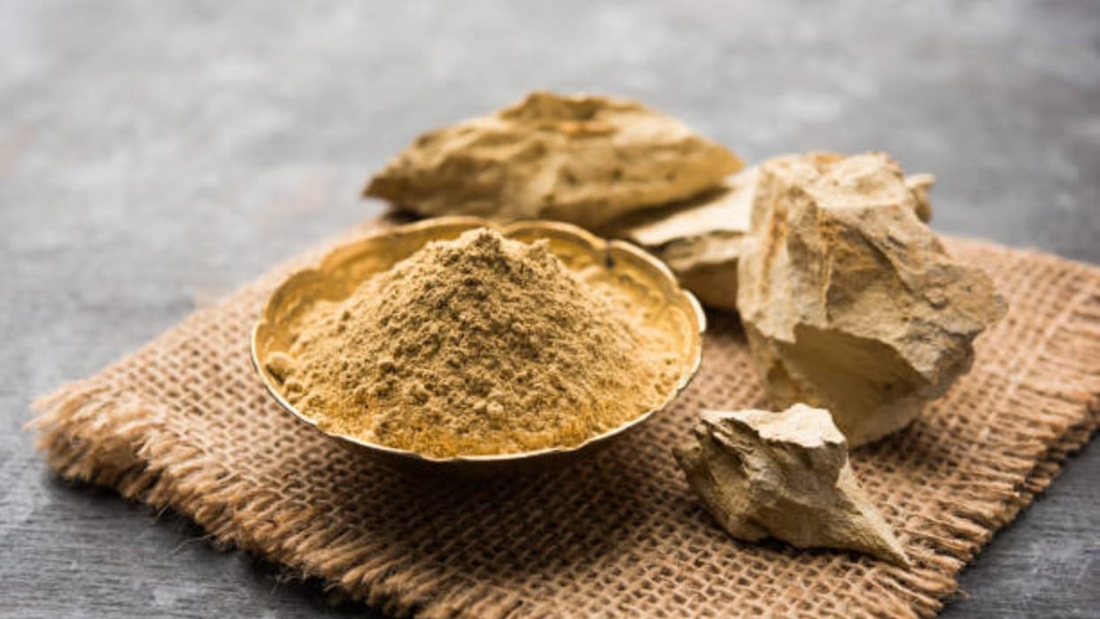 skin care tips at home these people should avoid applying multani mitti on face