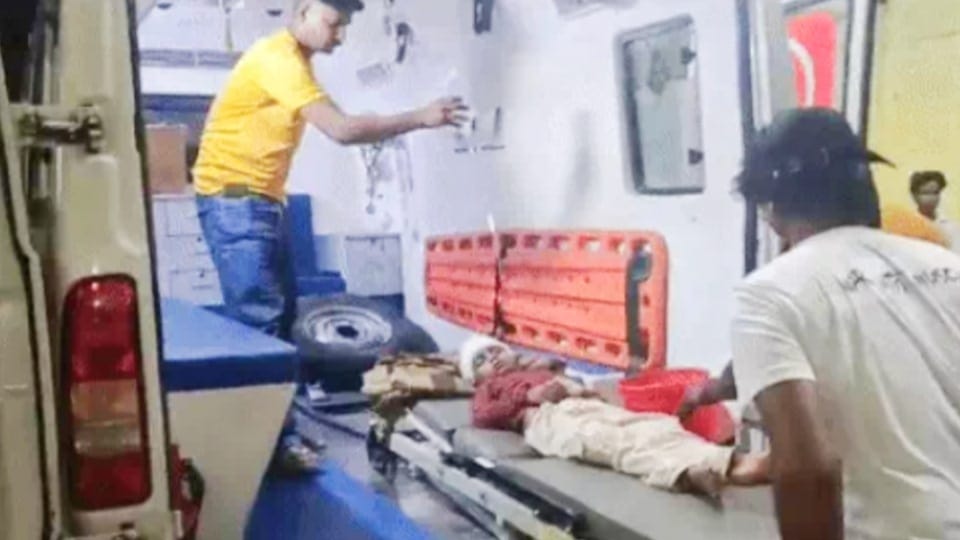Stone pelting on Satluj Express in Ludhiana, four year old child skull fractured