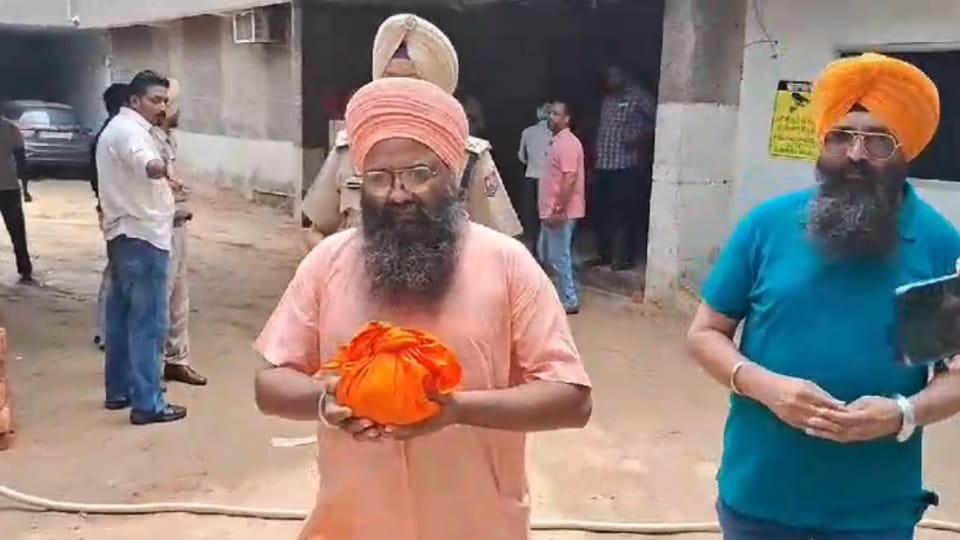 sacrilege of Gutka Sahib in Kotkapura police arrested woman