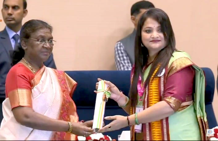 MP News: President praised MP teachers, made education simple with digital platform and mobile library