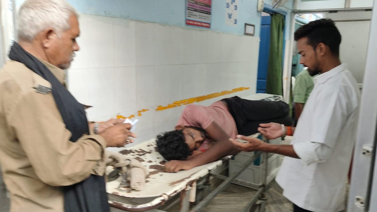 Taliban in Bihar: 2 youths were tied to pole and brutally beaten on charges of theft in Begusarai; one died