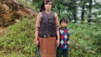 Himachal News Leopard took away sleeping dog brave woman chased it in dark of night saved its life