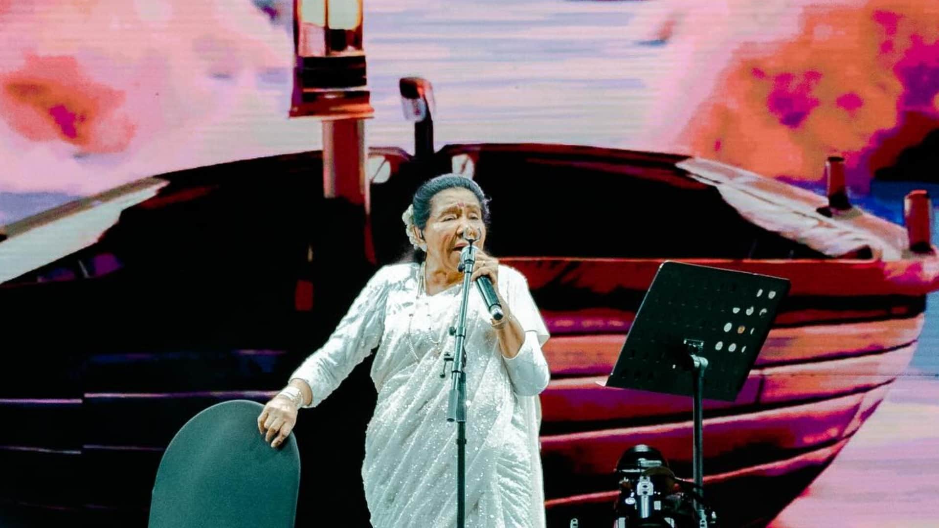 know about singer Asha Bhosle on her birthday her best songs career life marriage awards and achievement
