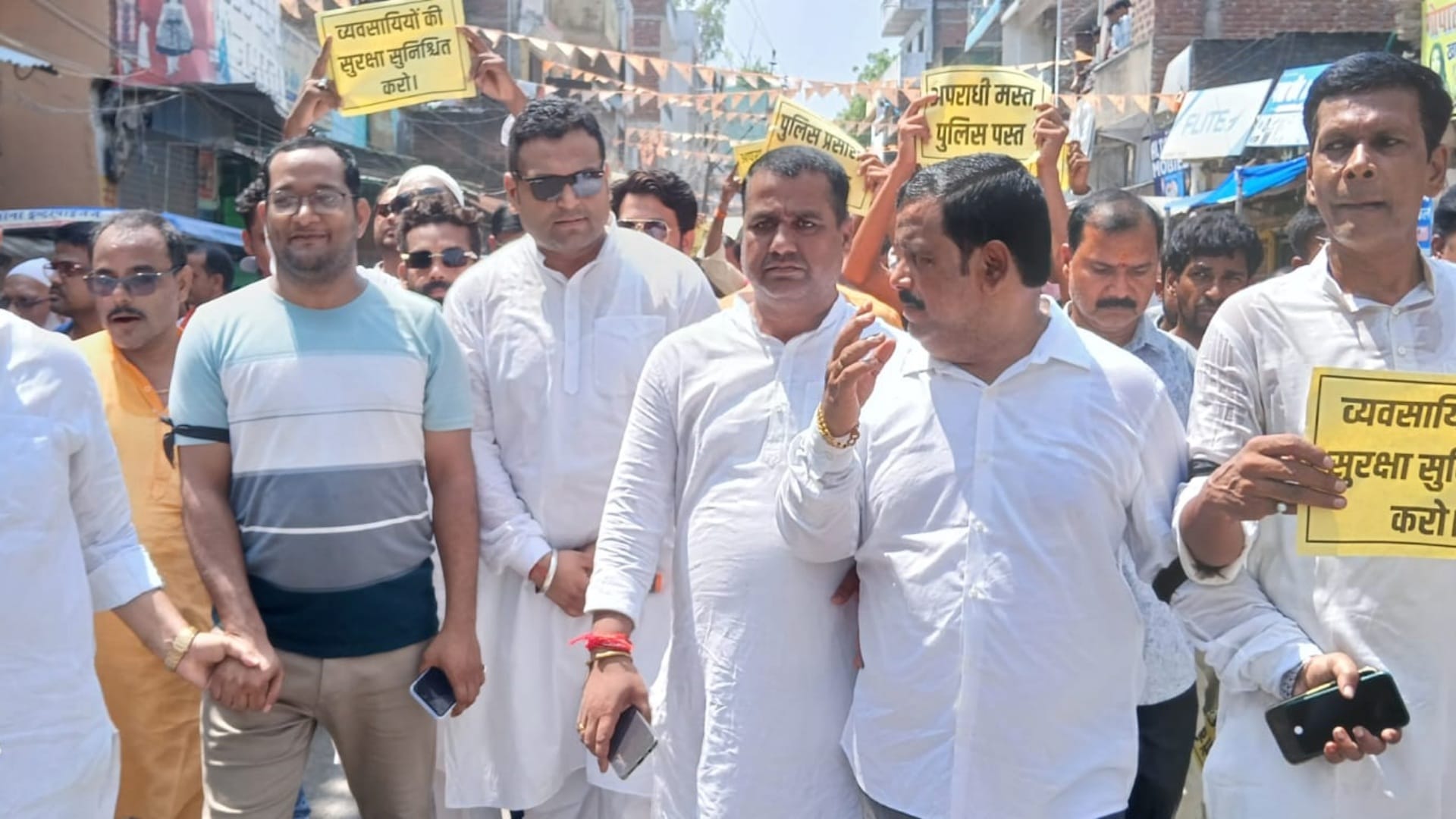 Gaya News: Sherghati Bandh against rising crime in Bihar, businessmen took out protest march