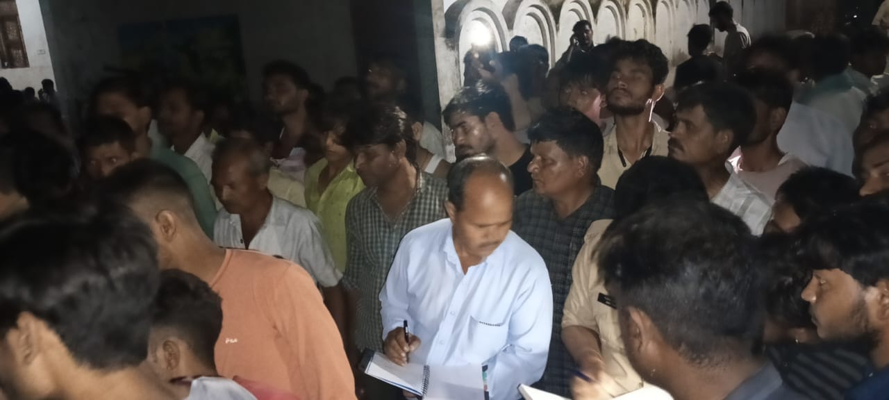 Hathras Accident Samra was horrified to see 16 dead bodies including those of 12 people from same family