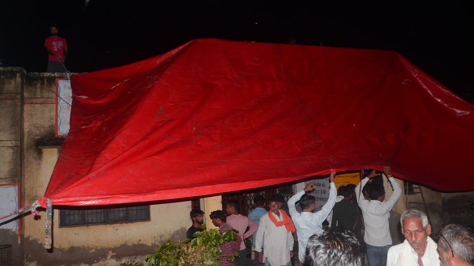 Hathras Accident Samra was horrified to see 16 dead bodies including those of 12 people from same family