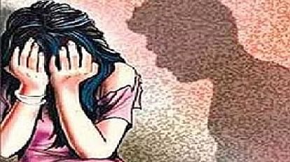 Tribal girl gang raped on her way back from school jharkhand news in hindi