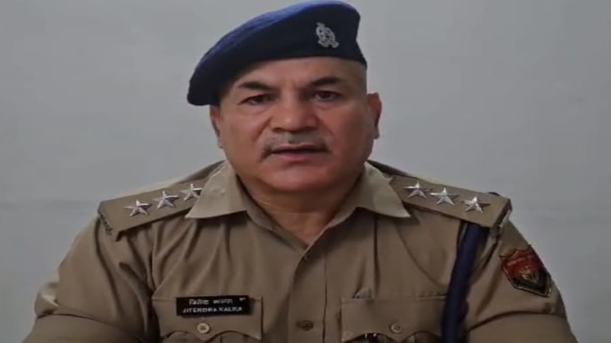 In Kushinagar, the police have suspended one constable and arrested two people in the case of selling a child