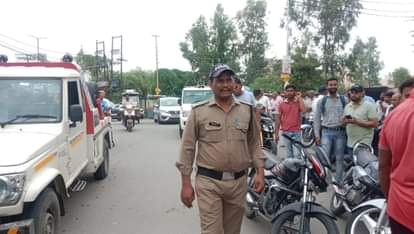 मौके पर पहुंची पुलिस