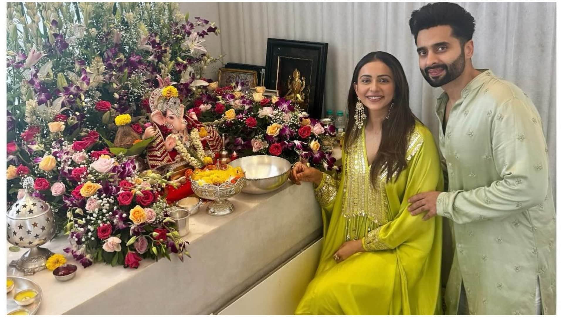 Bollywood Celebrities Ganesh Chaturthi Look Photos From Shilpa Shetty To Rakul Preet Singh