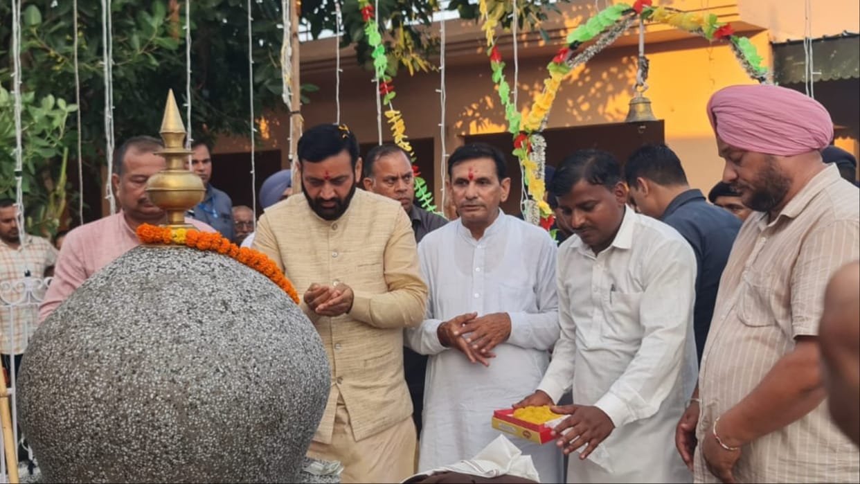 Haryana: Chief Minister Nayab Saini reached his native village