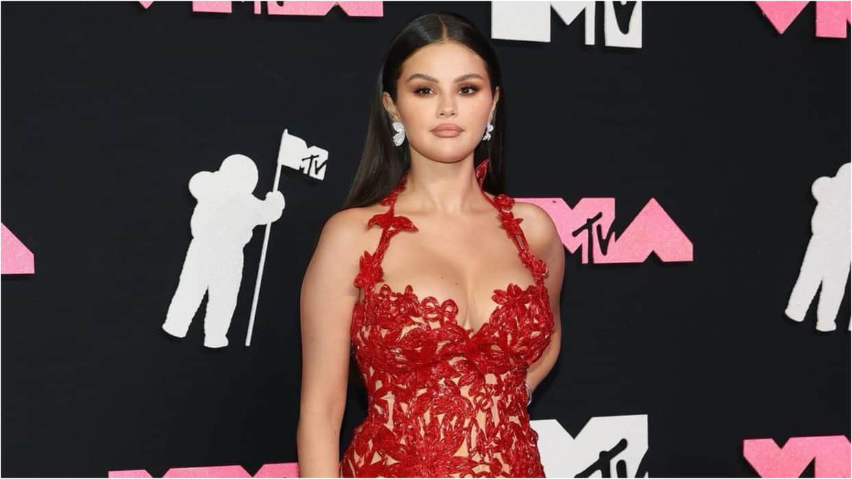 Selena Gomez become youngest Billionaire with success of her beauty brand Rare Beauty