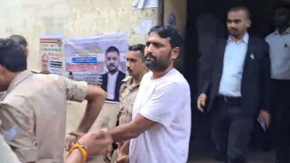 Sultanpur Police and SOG team interrogated to Vipin Singh in robbery case.