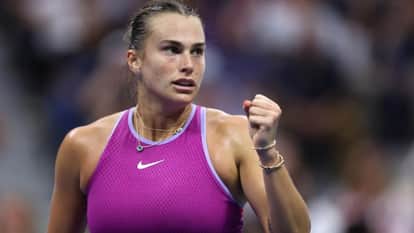 Australian Open: Top seed Sabalenka defeated Jovic to reach the semi-finals, match played with the roof open