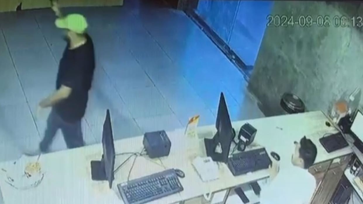 Criminals opened fire at Hotel Highway King in Alwar for extortion