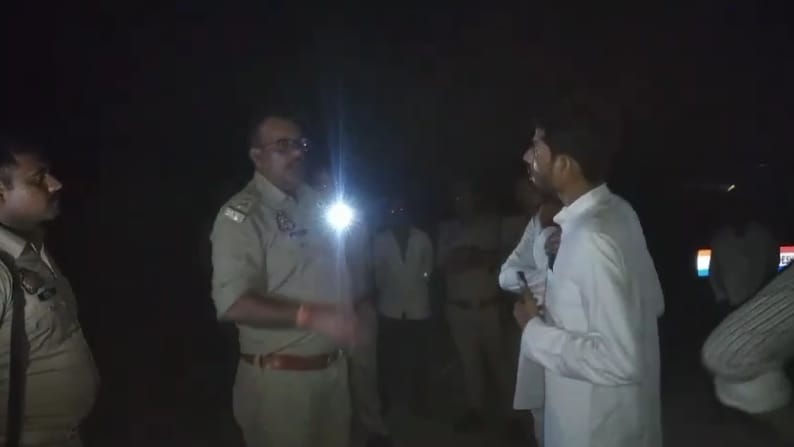 Ruckus against illegal mining and transportation, MPs son blocked the road with villager
