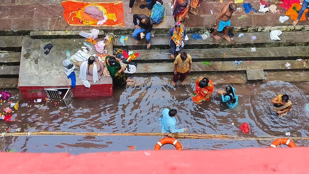 Lolark Kund security arrangements due to crowd of devotees in varanasi