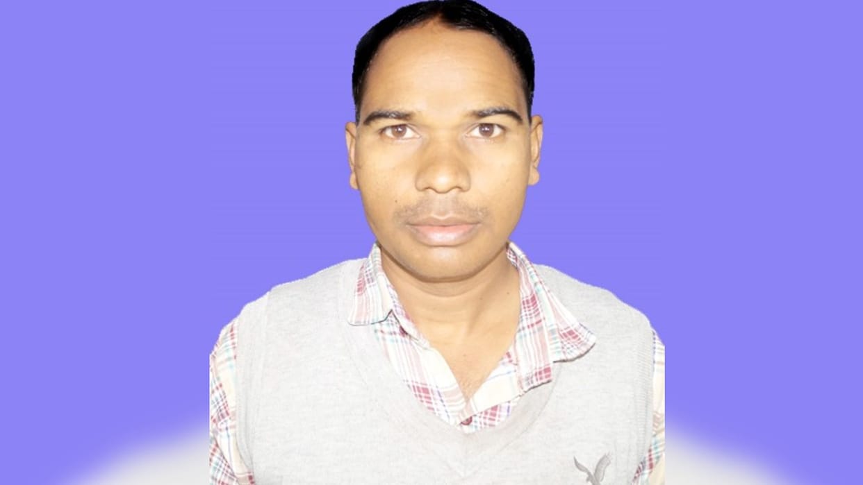 Teacher died in collision with unknown vehicle in azamgarh
