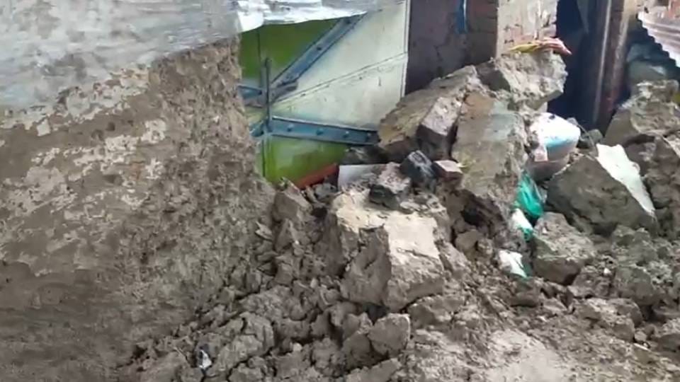 kutcha houses collapsed due to torrential rains  In Mathura family members had narrow escape