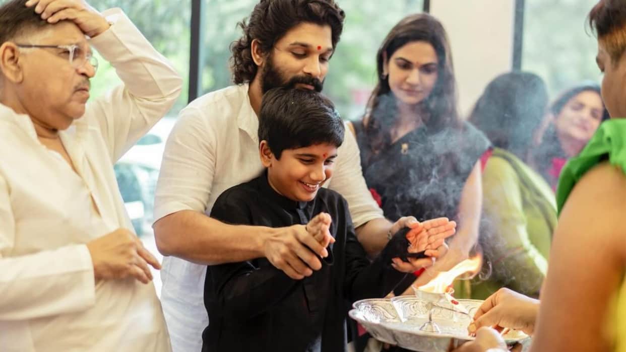 Pushpa 2 Allu Arjun Welcomes Lord Ganesha Home For Ganesh Chaturthi with Wife Sneha Reddy Shares lovely Photos