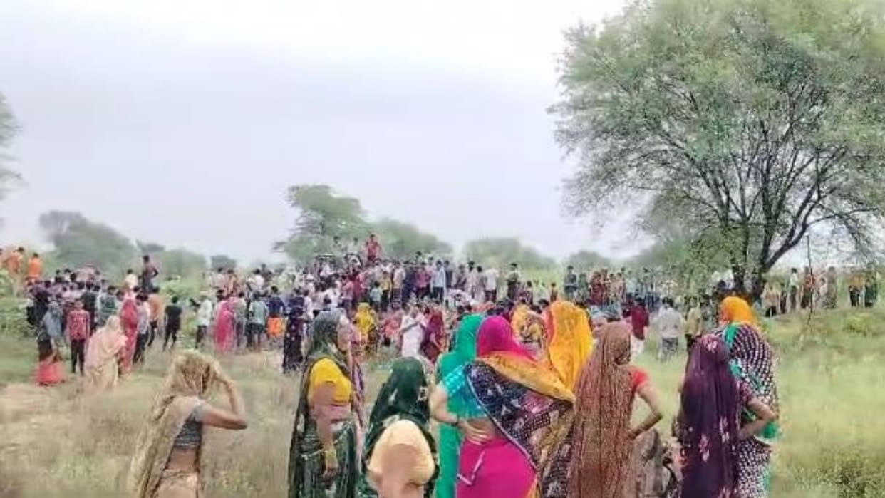 Dholpur News: Girls who went to take bath in Parvati river on Rishi Panchami got swept away in the water
