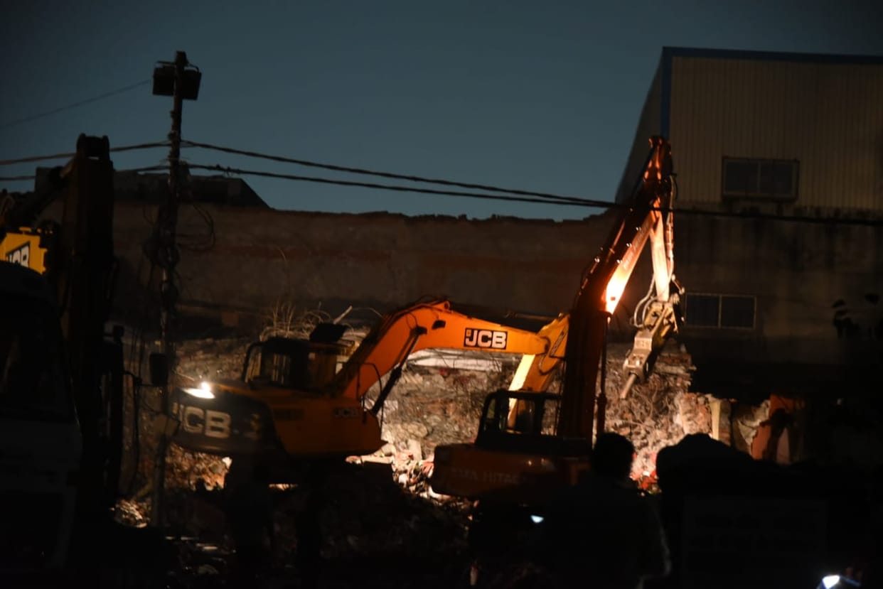 Lucknow: Rescue operation still continue in transport nagar building collapse.