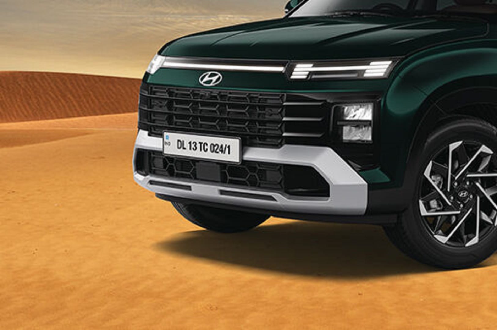 Hyundai Alcazar SUV Gets New Diesel And Petrol Automatic Variants Know Price Features Specifications