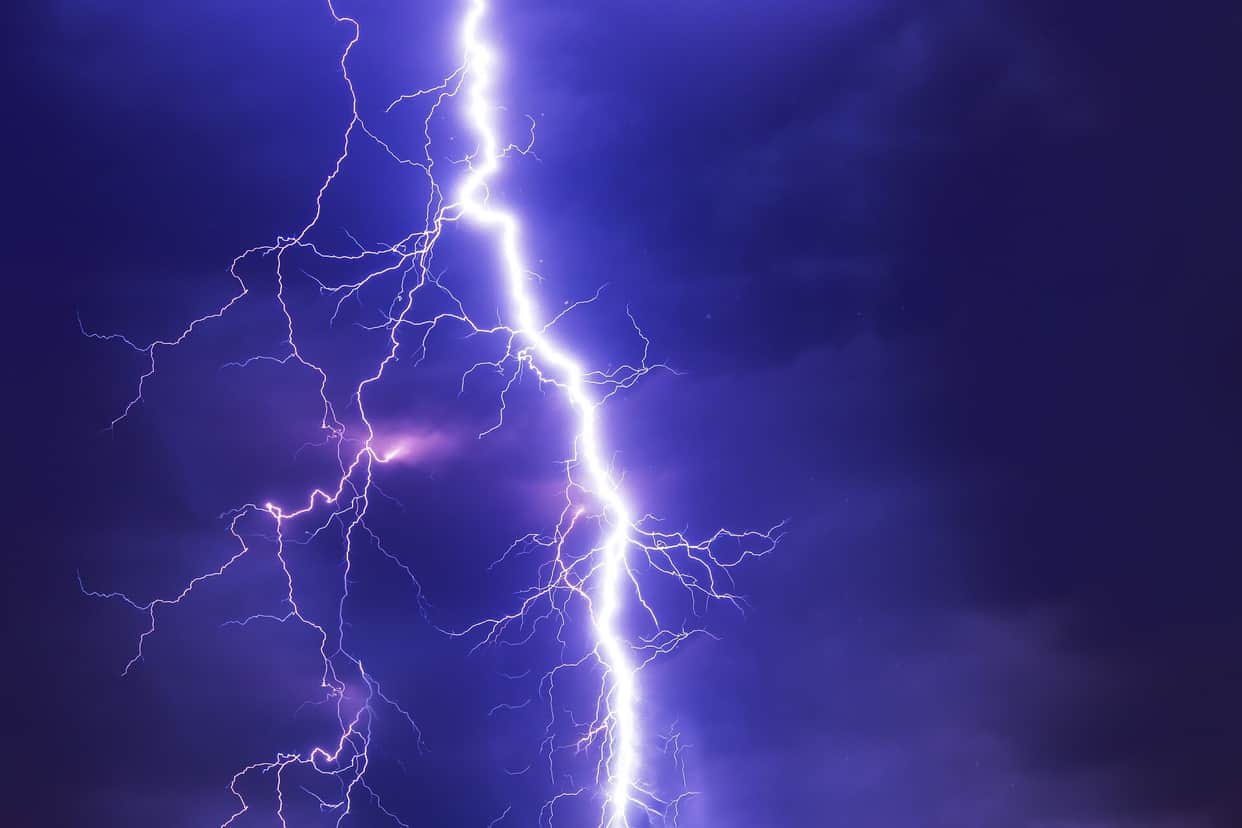 Rajgarh News Lightning wreaks havoc three people of same family die family members are inconsolable