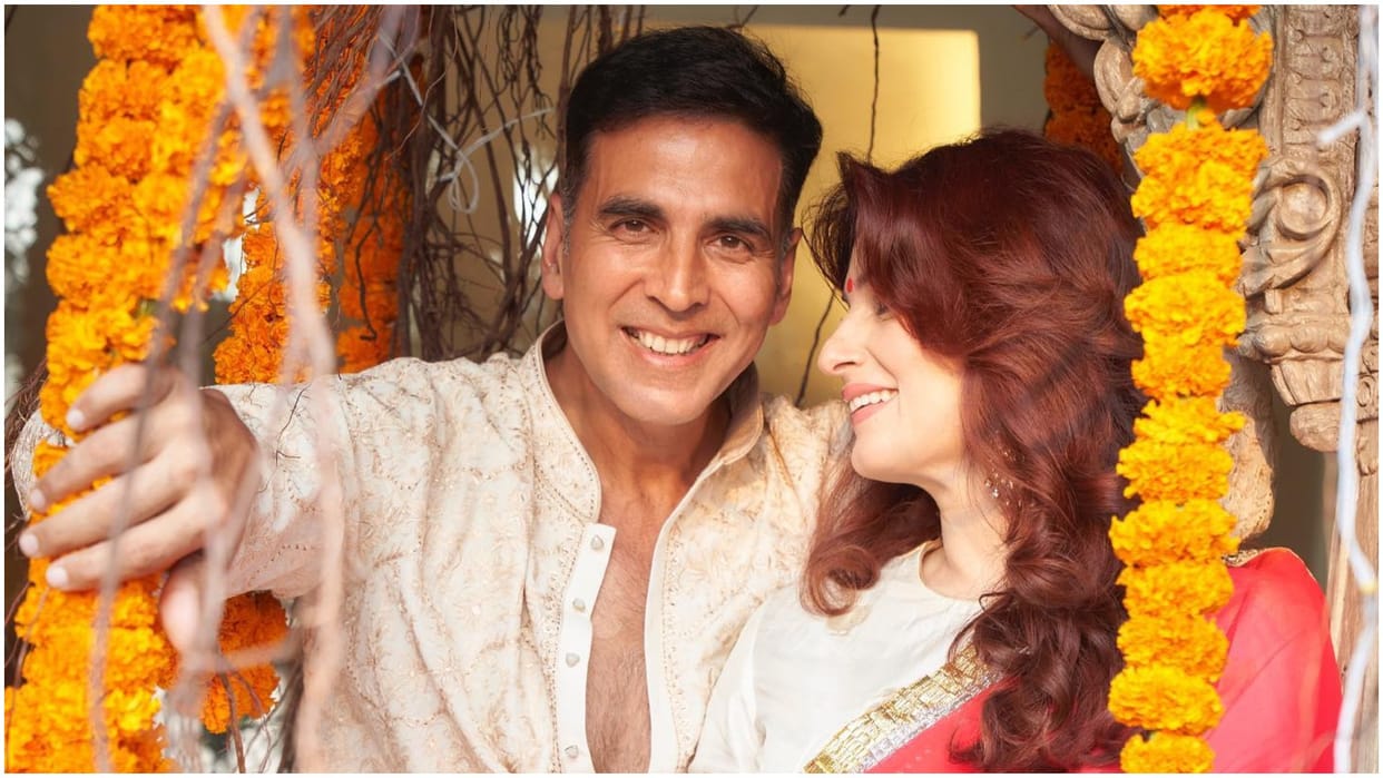 Bollywood Actor Akshay Kumar Sea Facing Lavish House in Mumbai Inside Photos
