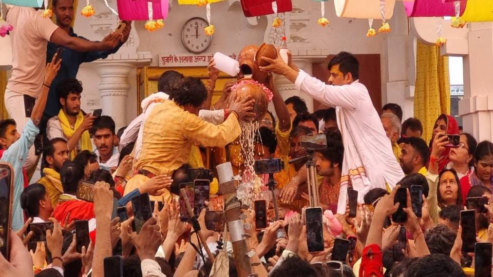 Lalita birth anniversary celebrated with fervour and congratulatory verses sung in lalita temple In Barsana