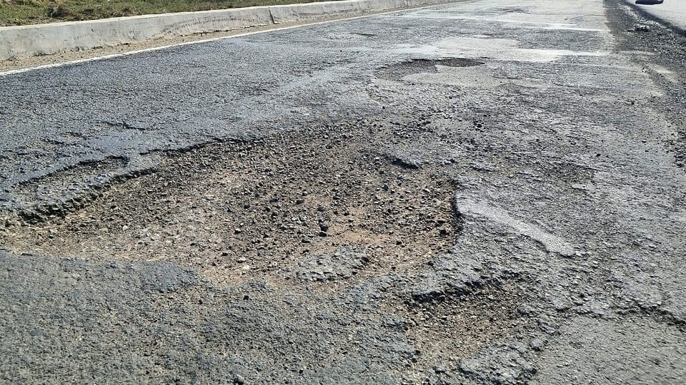 500 potholes on 112 roads will be filled with Rs 1.5 crore