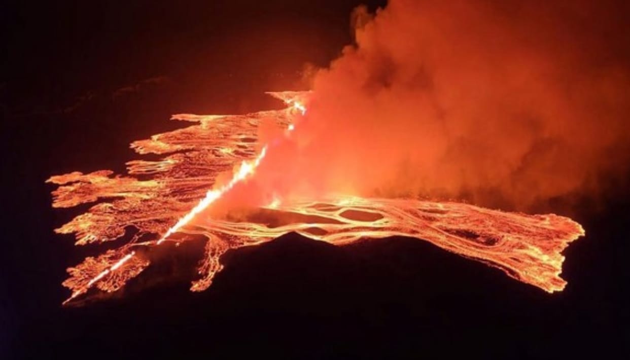China spacecraft brought Soil samples reveal volcanic eruptions used to occur on Moon million years ago