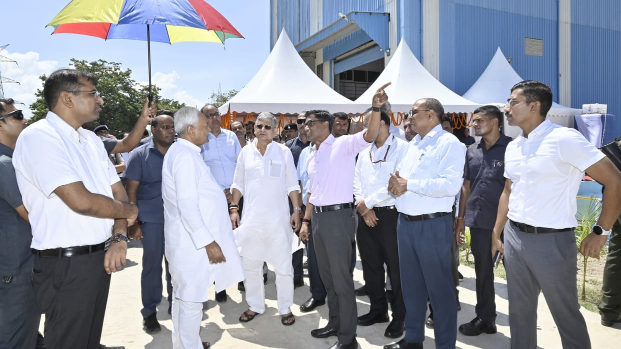 Patna: Nitish conducted aerial survey of under-construction Bakhtiyarpur-Tajpur bridge and Mohanpur four-lane