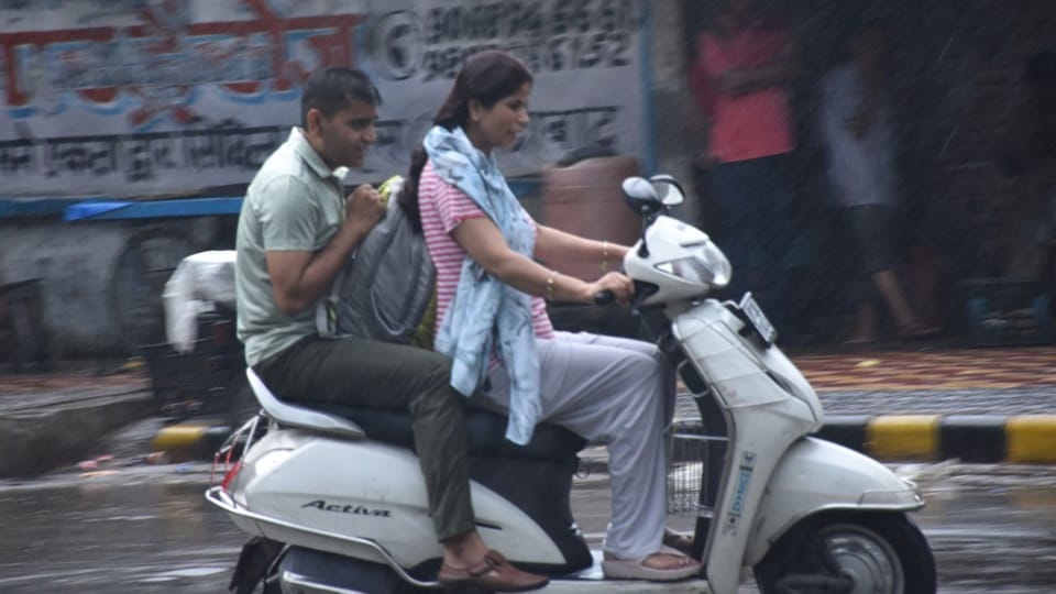 Lights out in Moradabad: People struggle in the heat...electricity workers blamed it on fault, see pictures