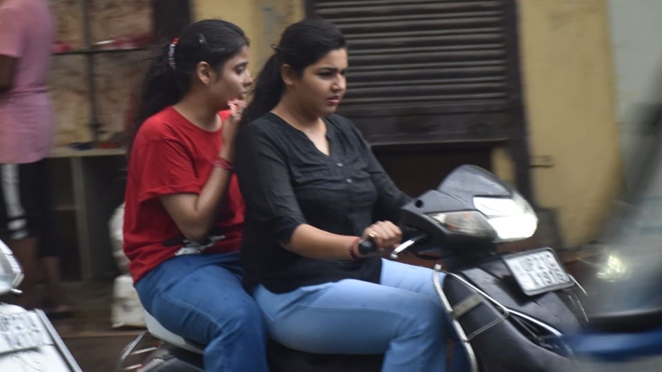 Lights out in Moradabad: People struggle in the heat...electricity workers blamed it on fault, see pictures