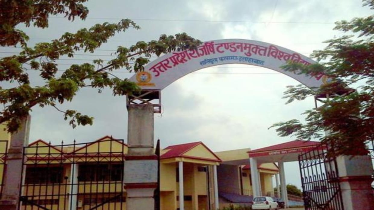 UPRTOU: Azamgarh's Aarti Yadav gets Chancellor's Gold Medal, 31940 students will get degrees
