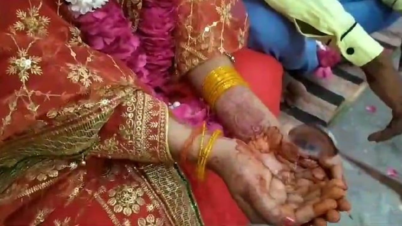 Muslim girl converted her religion and married with lover in Bareilly