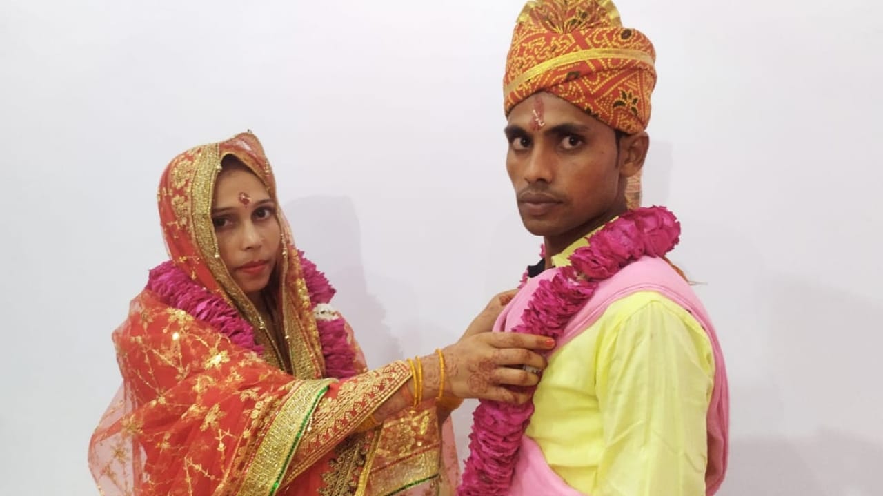 Muslim girl converted her religion and married with lover in Bareilly