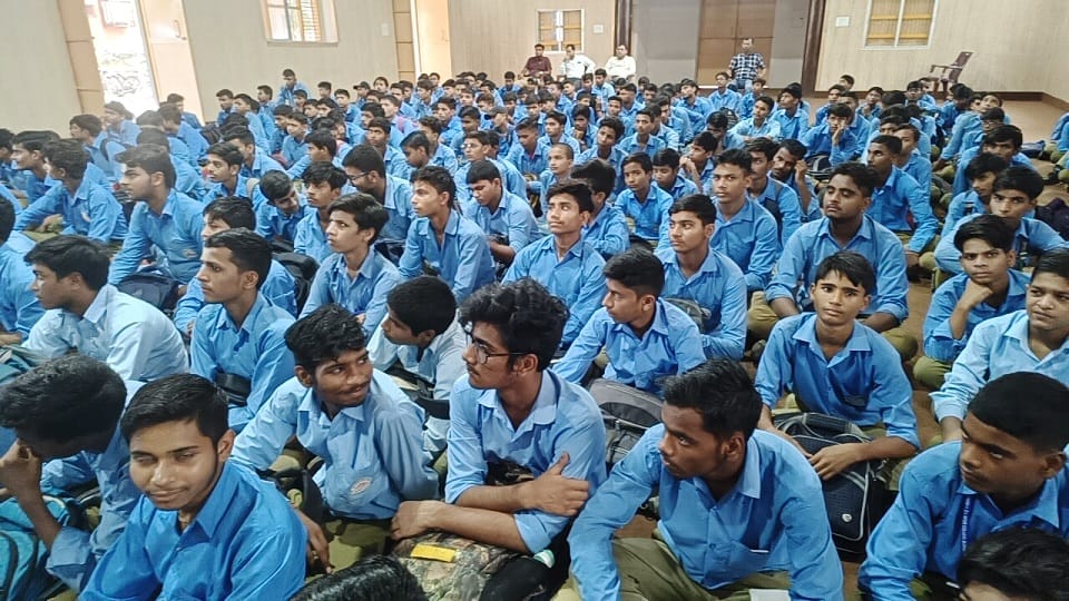 Opportunity to get Atul Maheshwari Scholarship