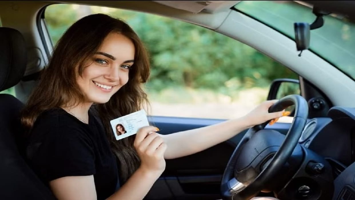 Women Are Getting Free Driving Licence In This State Of India
