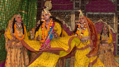Radhashtami festival started in Geeta Vatika of Gorakhpur