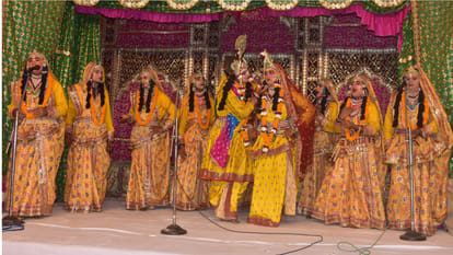 Radhashtami festival started in Geeta Vatika of Gorakhpur