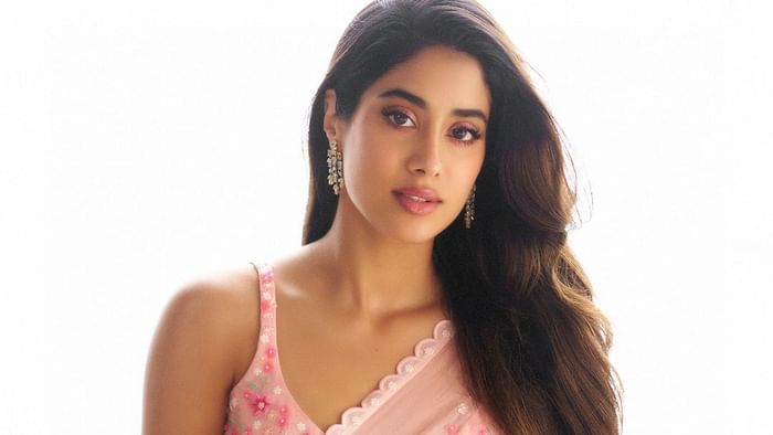 Tiger Shroff Will Romance Janhvi Kapoor In Karan Johar upcoming Film Lag Jaa Gale