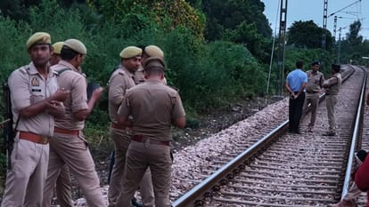 Kalindi Express, miscreants brought cylinders from highway side and fled from field, police is tracing numbers