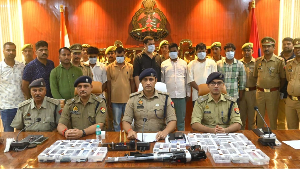 Two dancers abducted at gunpoint and gang-misdeed six arrested in kushinagar